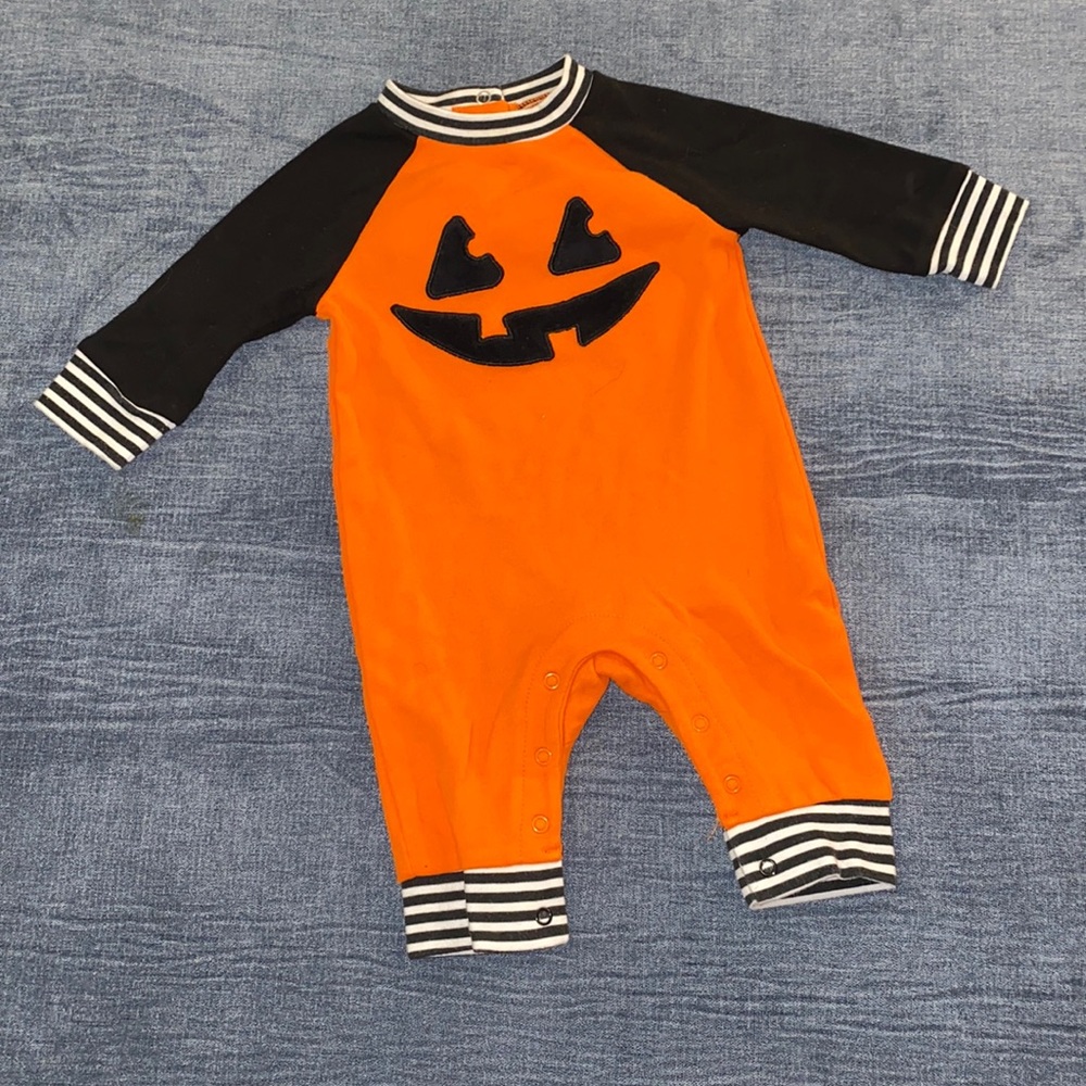 Way to Celebrate Halloween / 0-3 months